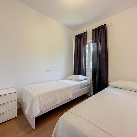 Apartments Piscina-Grey Podstrana Exterior photo